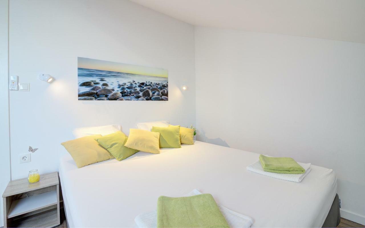 Apartment Segnia Сен Екстериор снимка